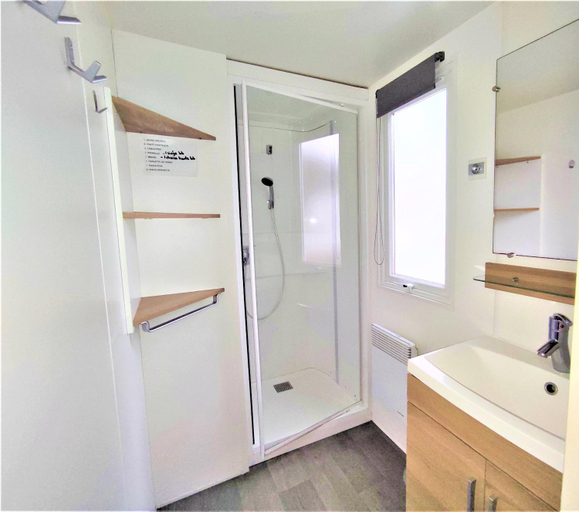 Bathroom 4, Mobil home 2 chambres, Vendée