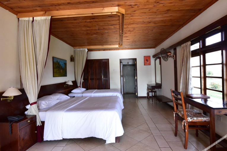 Bedroom 3, Jinja Nile Resort, Jinja