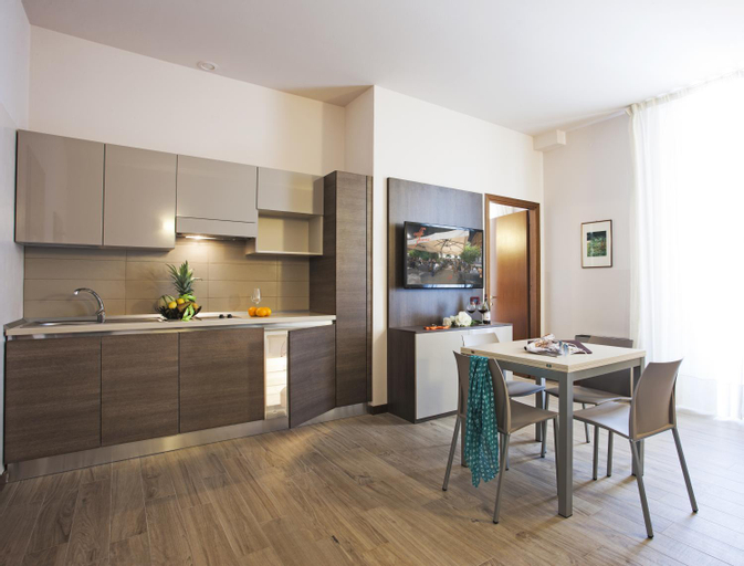 Dining Room 6