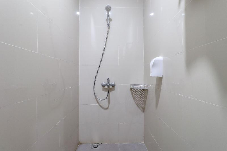 Bathroom 9