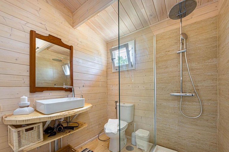 Shower 4, Design Chalet in Albufeira With Private Pool, Albufeira