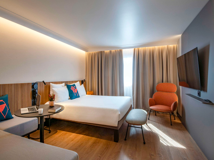Bedroom 5, Novotel Nice Arénas Airport, Alpes-Maritimes