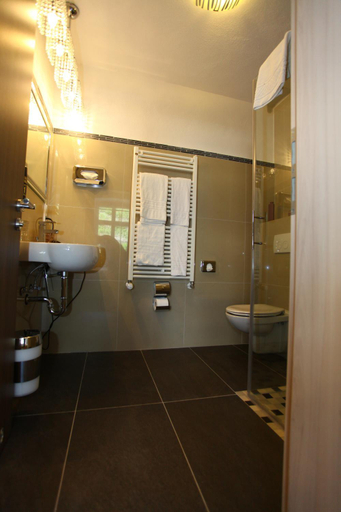 Bathroom 6