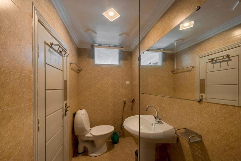 Bathroom 3, Gawalmandi Serenity Kalam, Malakand
