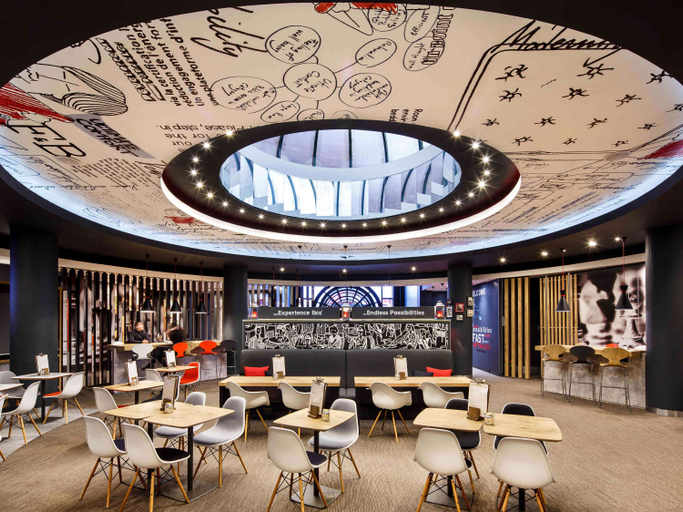 Food & Drinks 4, ibis Birmingham New Street Station, Birmingham