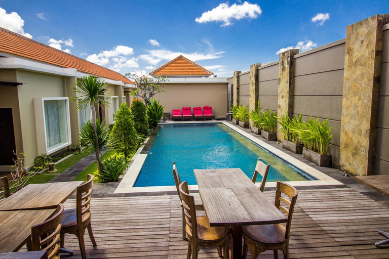 Swimming Pool 4