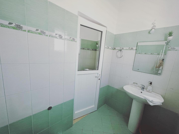 Others 3, GuestHouse Elmazi, Sarandës