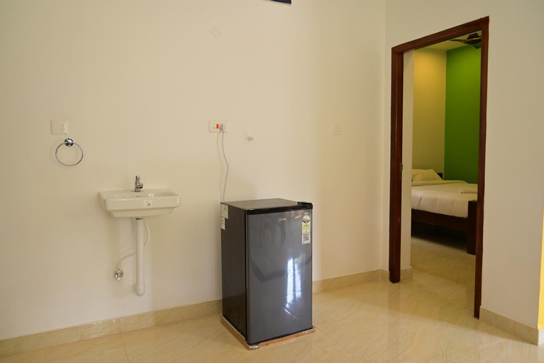 Bedroom 2, Sea View JC Villa, Viluppuram