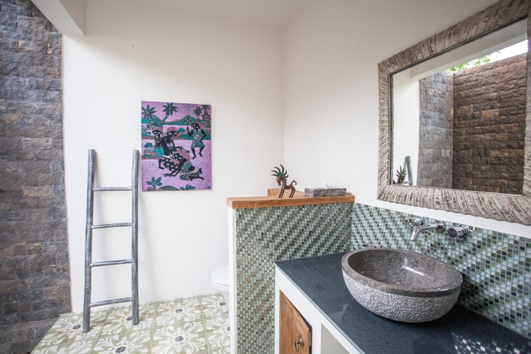 Bathroom 4