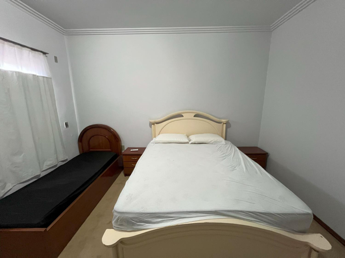 Others 4, Quarto no centro com 2 camas e hidromassagem, Sinop