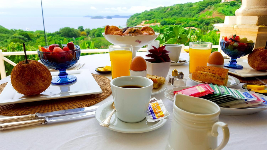 Food & Drinks 1, Pura Vista Hotel, Carrillo