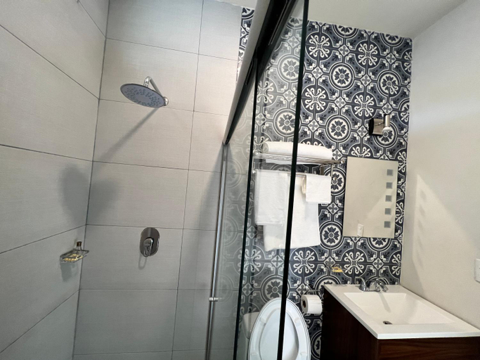 Bathroom 3, Hotel Reforma, Tuxpan