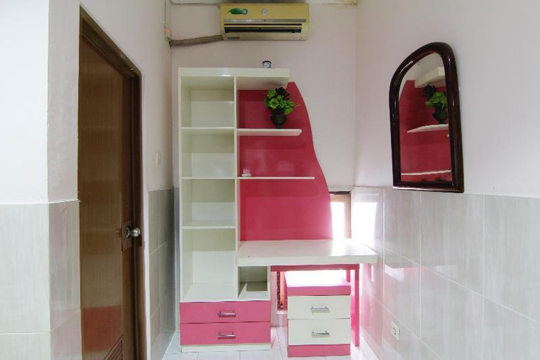 Bedroom 9