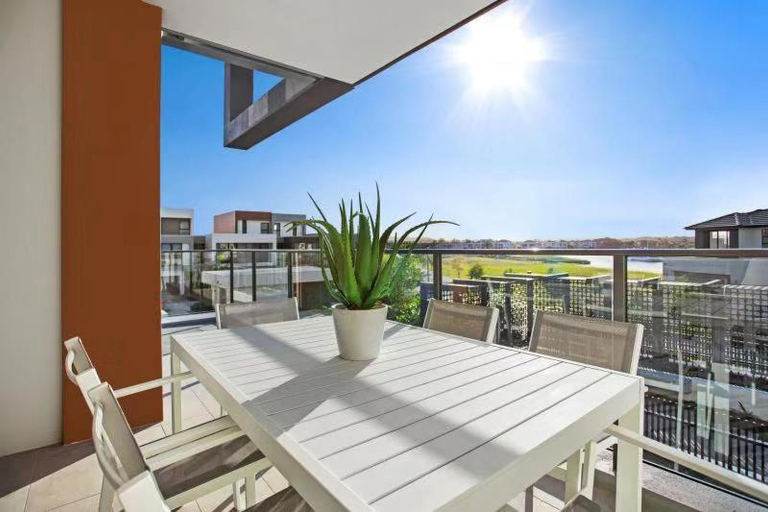 Others 5, The Residences at the Peninsula, Gold Coast
