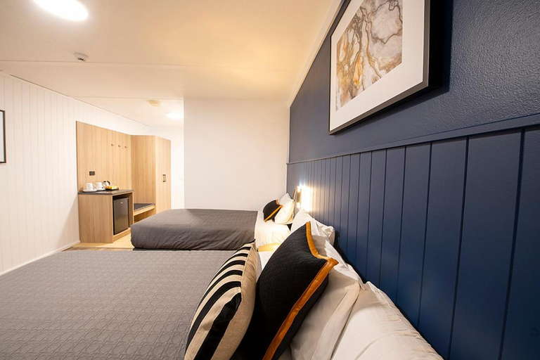 Southend Hotel, Randwick