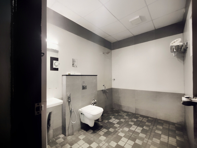 Bathroom 3, THE YELLOW BAMBOO RESORT AND SPA, Kodagu