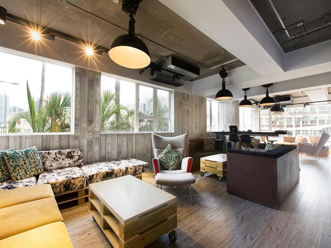 Food & Drinks 5, Mojo Nomad Aberdeen Harbour, Hong Kong Island