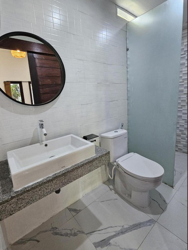 Others 5, Chris Homestay, Badung