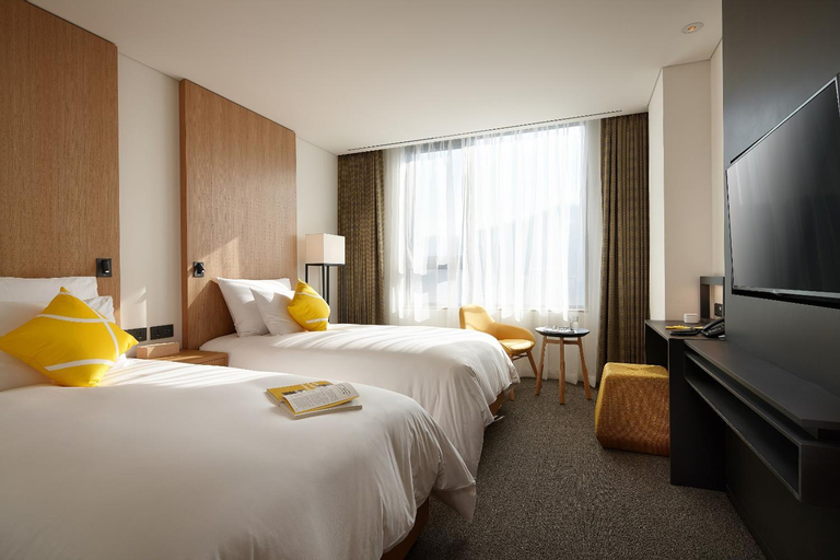 Bedroom 28