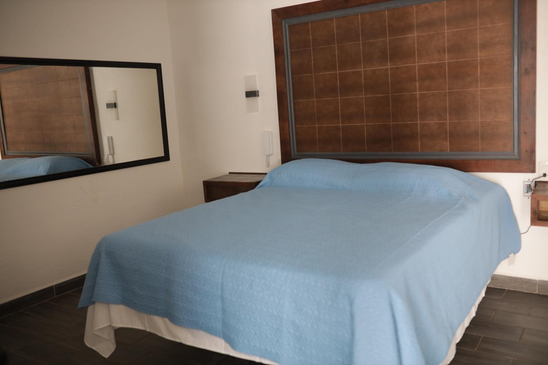 Bedroom 2, Hotel Posada Huasteca, Tepehuacán de Guerrero