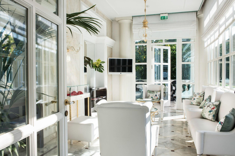 Public Area 2, Des Bains, Rimini