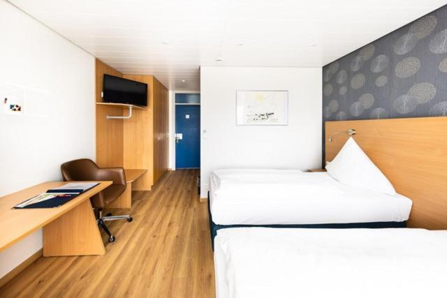 Bedroom 3, Hotel ISG Heidelberg, Heidelberg