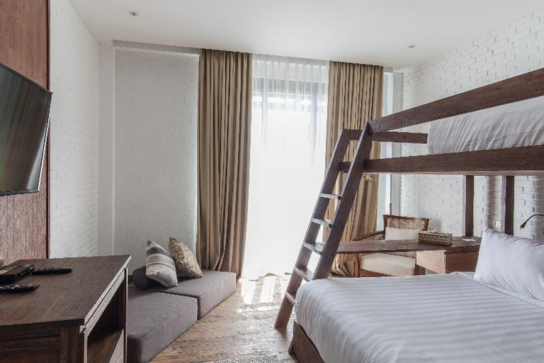 Bedroom 12