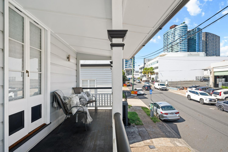 Others 5, Amelia Terrace - House in Brisbane City Central, Fortitude Valley