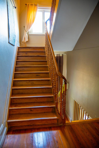 Others 4, Chambre au Chateau de St-Pierre-Brouck, Nord