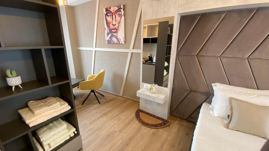 Others 3, Apartments Bacchus