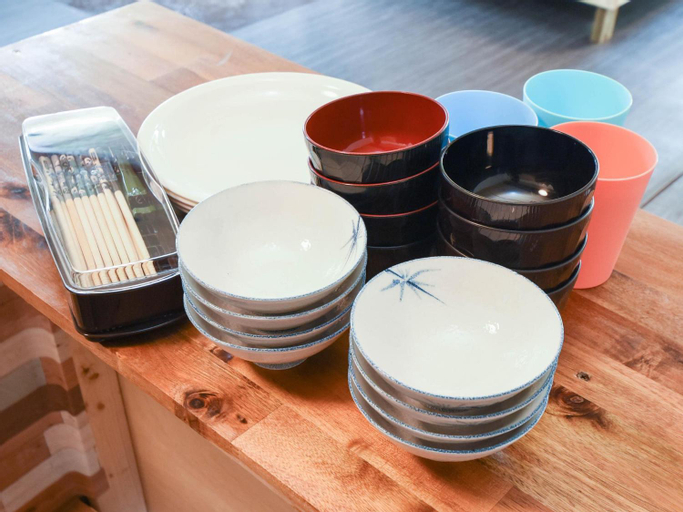 Food & Drinks 4, 5 minutes walk to Kokusai Street [Simple Stay Makishi], Naha