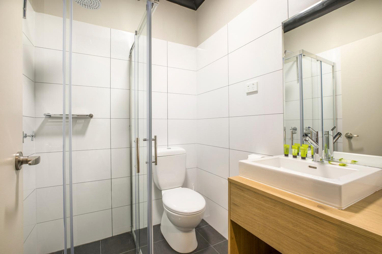 Bathroom 4