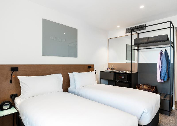 Bedroom 16
