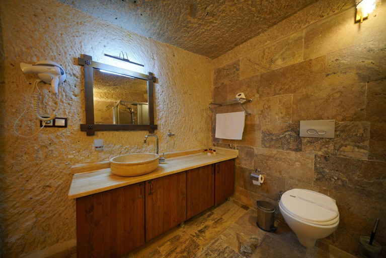 Bathroom 3, Emit Sakura Cave Hotel, Nevşehir