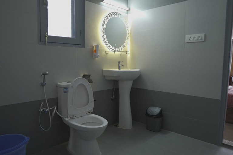 Bathroom 4, Serene Outback, Shimla