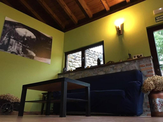 Others 4, Albergue La Posada Cangas de Onis, Asturias