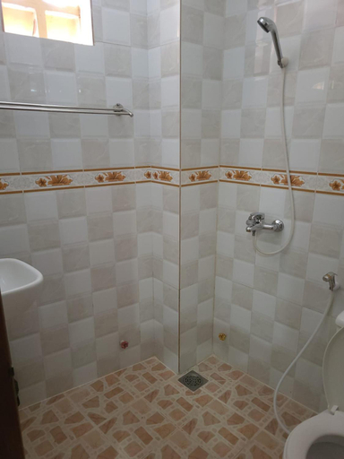 Bathroom 3, PHAPPY GUEST HOUSe, Phnom Penh