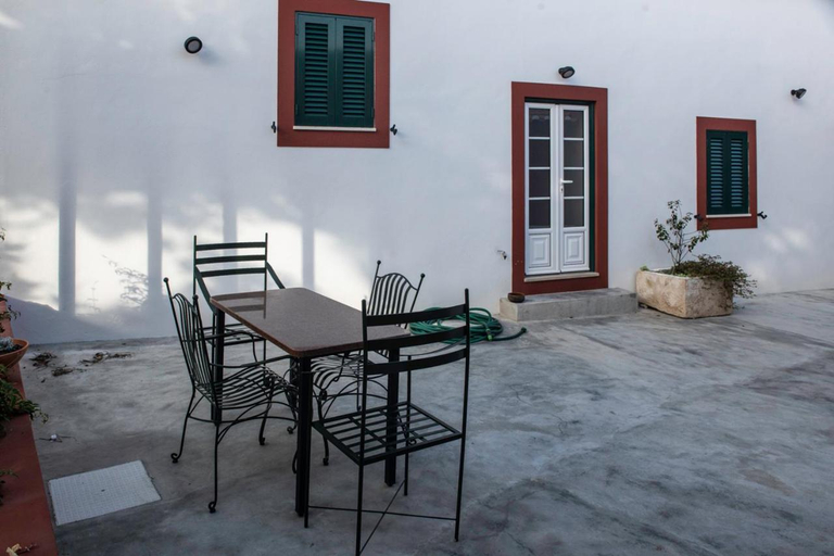 Others 3, Casa Flamingo, Caldas da Rainha