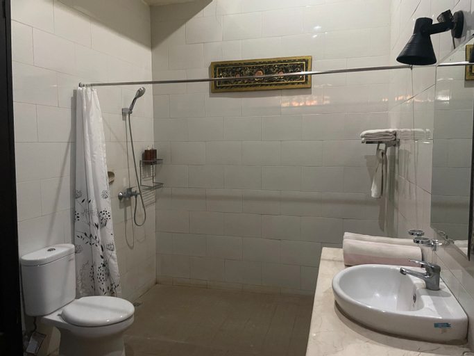 Bathroom 3
