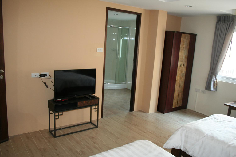 Bedroom 16