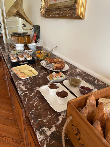 Food & Drinks 5, Chambre au Chateau de St-Pierre-Brouck, Nord