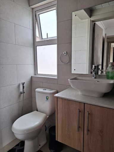 Bathroom 2, Vantri - Ramsagur Complex, Black River