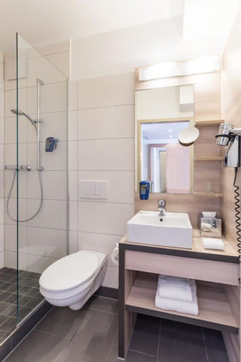Bathroom 6