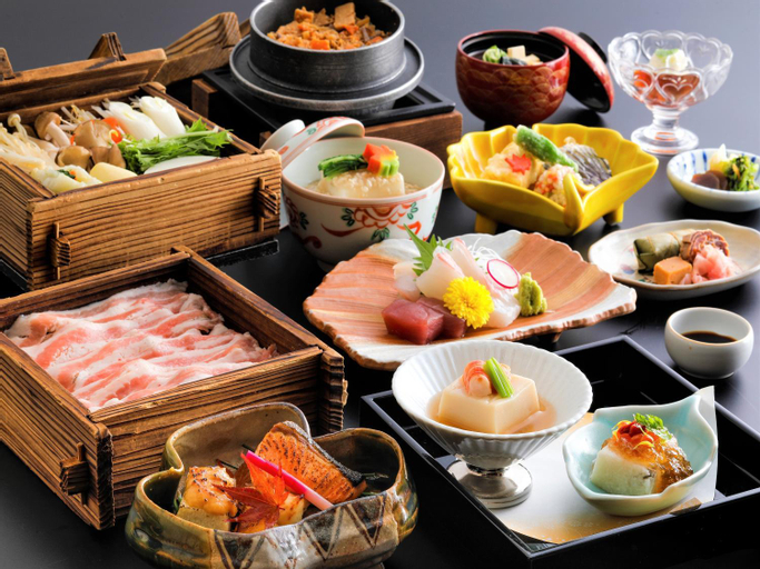 Food & Drinks 8