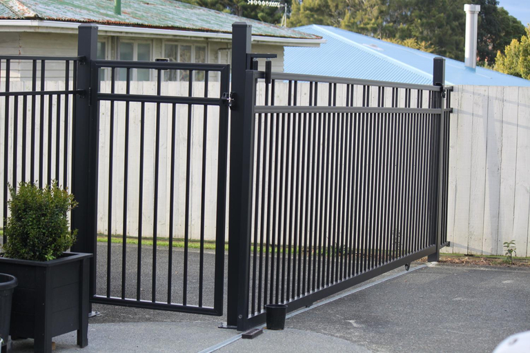 Others 2, Private Studio with self check-in, Ensuite, WIFI & Kitchenette, Waitakere