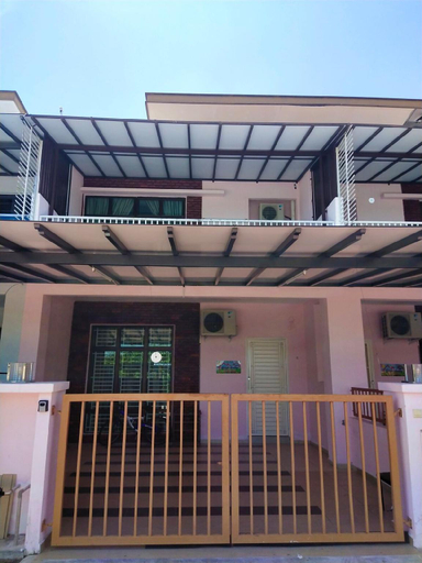 Others 5, No 68 Sunlight Homestay 4R3B - (24 Pax,  Karaoke) , Kuala Selangor