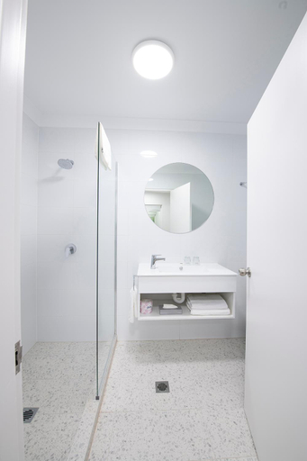 Bathroom 8