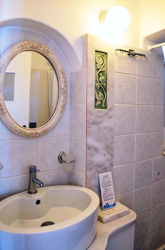 Bathroom 5, Villa Pinelopi, South Aegean