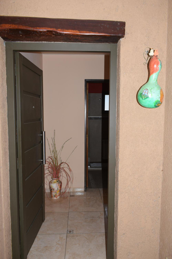 Others 5, Moradillo Apart, Santa María