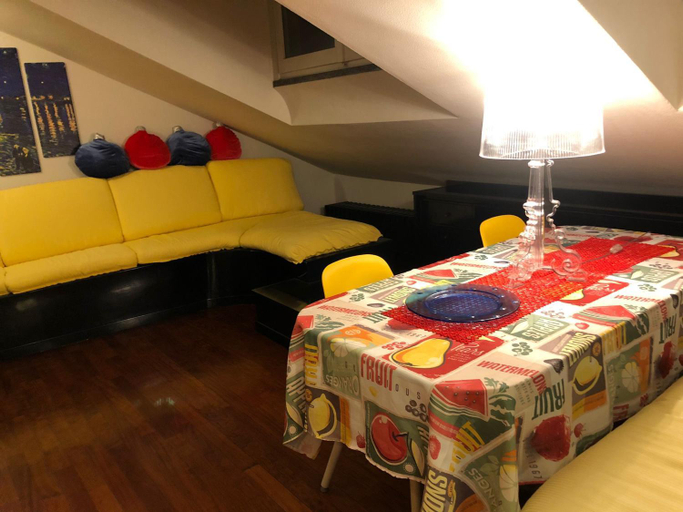 Bedroom 2, Lecco Centro, Lecco